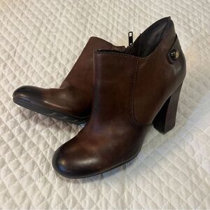 Nicole Orbit Rich Brown Ankle Boots Womens Size 9